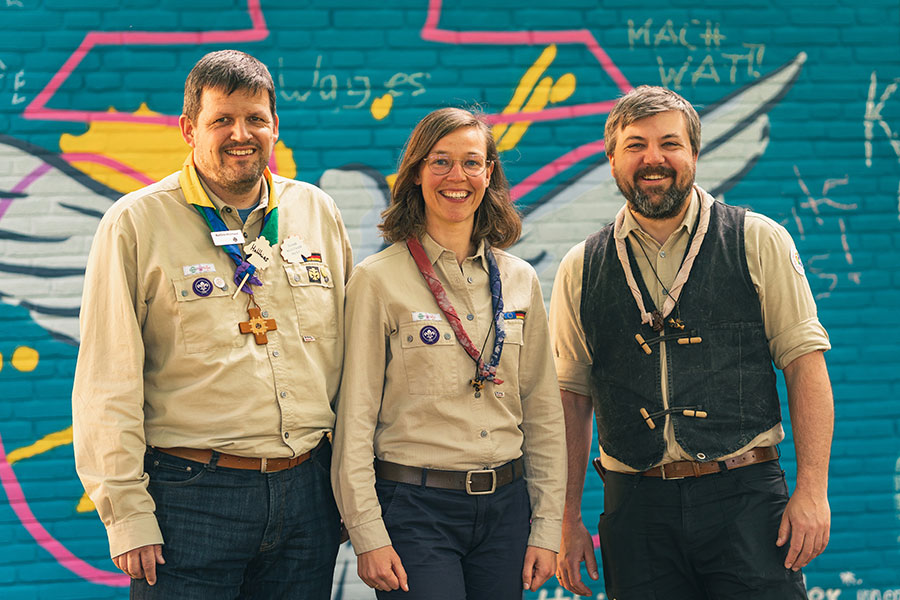 DPSG Bundesvorstand (v.l.n.r. Matthias Feldmann (Bundeskurat), Annkathrin Meyer (wiedergew&auml;hlte Bundesvorsitzende), Joschka Hench (Bundesvorsitzender) Foto: Sebastian Boblist